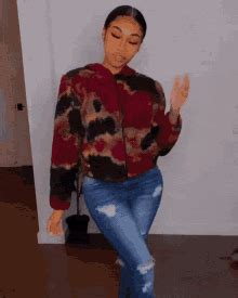 jania yb bm gif jania yb bm baddies discover share gifs