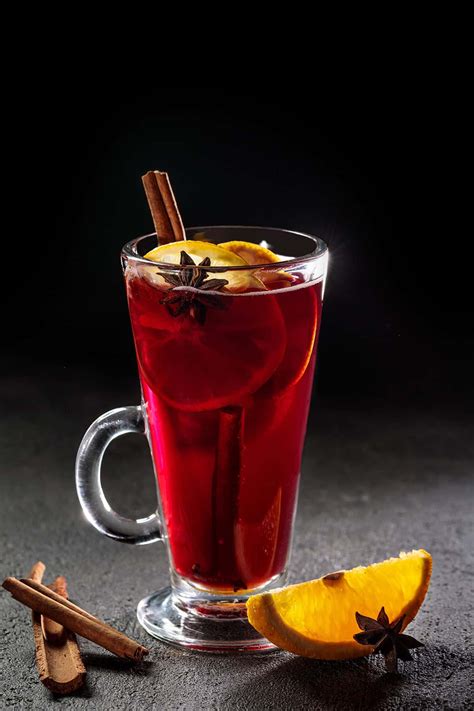 Mulled Wine Recipe - HowdyKitchen
