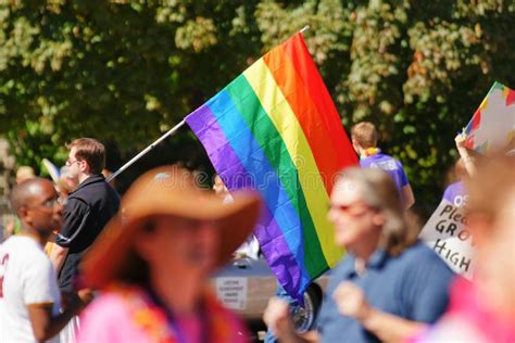 Desfile De Orgullo Gay Foto De Archivo Editorial Imagen De Lesbiana 28357273