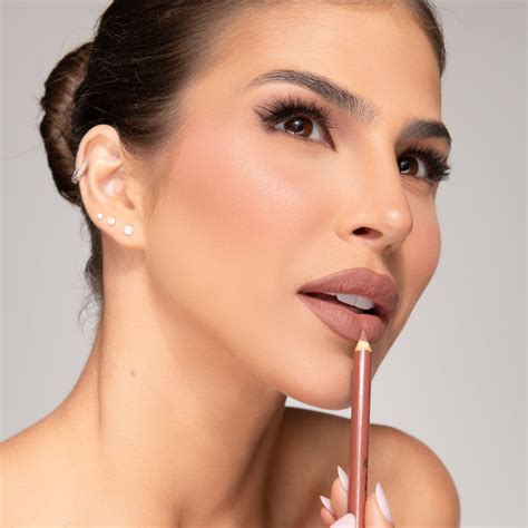 Lip Kit Nude Batom Líquido Lápis Labial Petrizi Makeup Produtos de Maquiagem