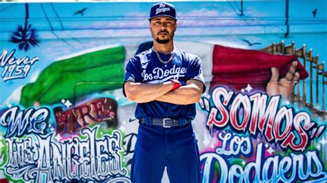 LOOK: Dodgers unveil all-blue 'Los Dodgers' City Connect uniforms ...