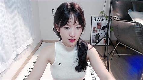 Accompany Fully Nude Stripping On Cam For Online Sex Video Chat BumFetish