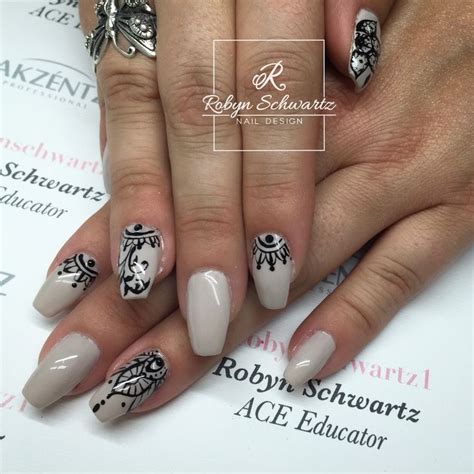 Nude Coffin Gel Nails With Hand Painted Details Nail Art Pretty Nails Gel Nails