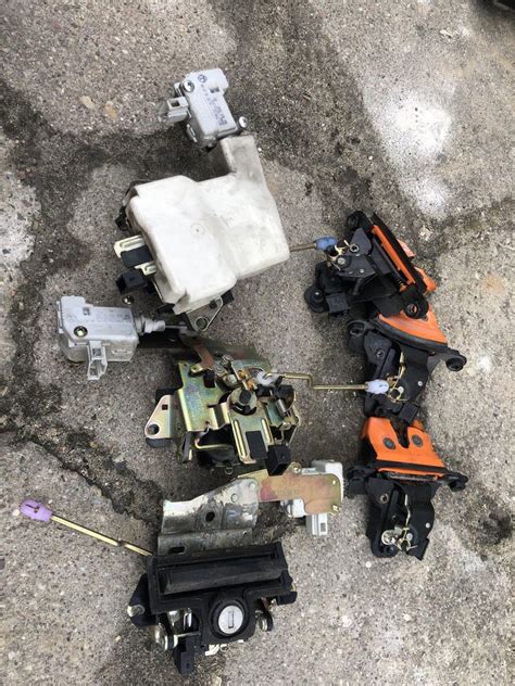 Замок кнопка моточик кришки багажника ліфтбек Шкода Октавія Тур: 500 ...