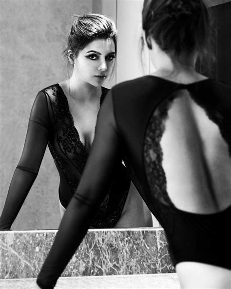 Ruhi Singh Super Hot Spicy Bikini Pics Indian Girls Villa Celebs Beauty Fashion And