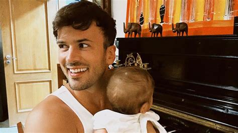 Que Amor David Carreira Partilha Foto Amorosa Do Filho Lucas