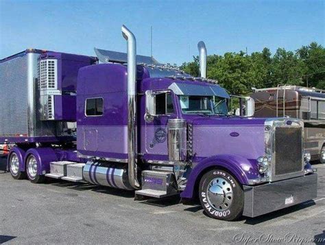 Pin By 💜 Lori Hall 💜 On 18 Wheelers Big Trucks Peterbilt Trucks