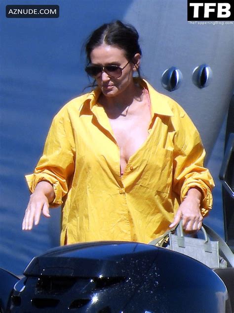 Demi Moore Sexy Seen Flaunting Her Hot Bikini Body At The Beach In Greece AZNude