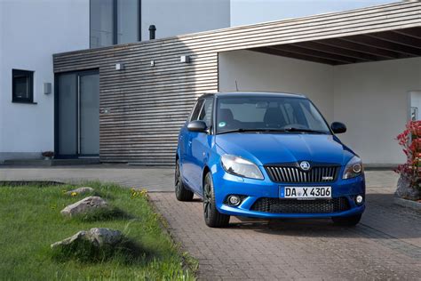 Skoda Fabia (MK2) характеристики, двигатели, рестайлинг и комплектации