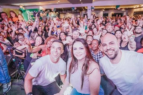 Festa De Anivers Rio De Rog Rio Lins Re Ne Multid O Em Osasco Na Noite