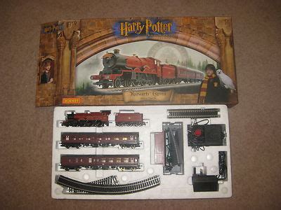 Hornby Hogwarts Express Train Set | #268572496