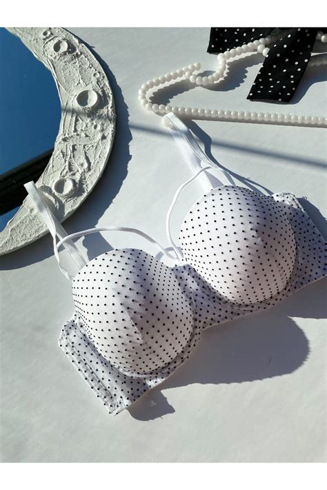La Noche Lingerie Beyaz Puantiyeli Balenli Cup S Tyen Fiyat Yorumlar Trendyol