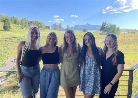 Friend Group Nudes Ifyouhadtopickone NUDE PICS ORG