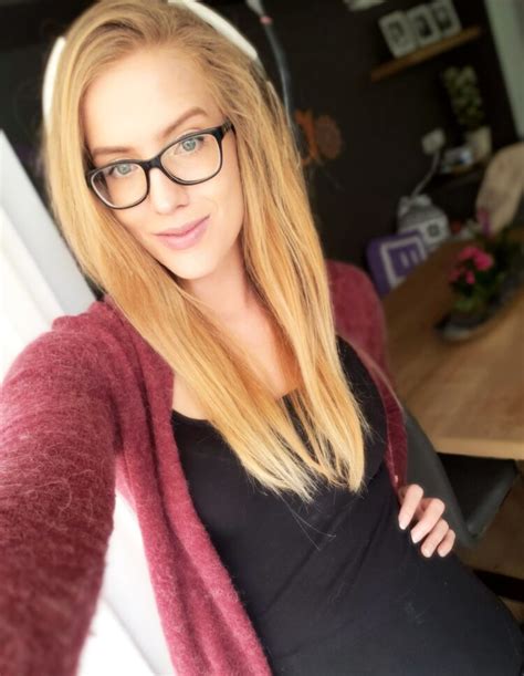 Hot Sexy Naguura Bikini Pics