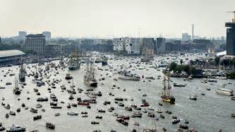 In Beeld Amsterdam Neemt Afscheid Van Sail Schepen