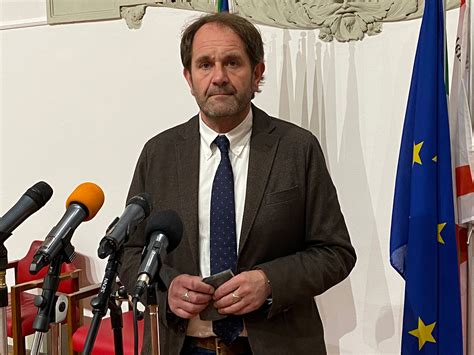 Emergenza lupi, Veneri: “Più volte abbiamo sollecitato la Regione ad