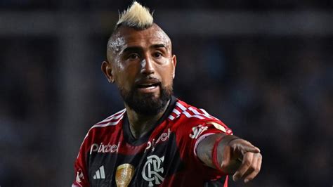 Tiene Nuevo Club En Brasil Arturo Vidal Rescinde Su Contrato En