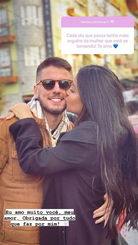 Pin De M Em Ideias Fotos De Casal Apaixonado Legenda Para Foto Casal