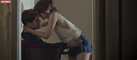 Luisa Arraes Nude Pics Page 1