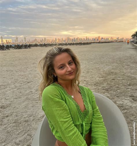 Daisy Campbell Nude OnlyFans Leaks Fappening FappeningBook