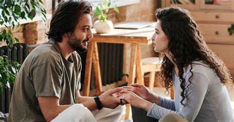 Should You Be Worried If Your Partner Watches Porn The Everygirl