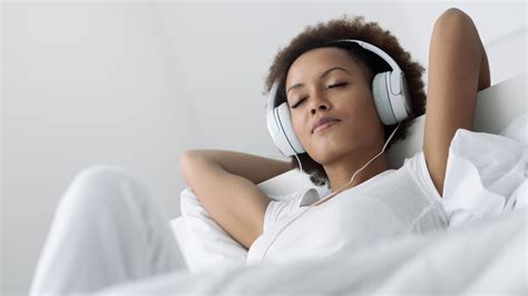 Sex Expert Explains Why Guided Self Pleasure Is The Secret To Better Sex With A Partner