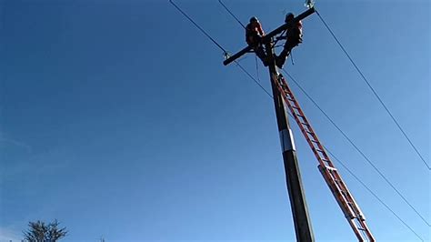 33kv cross arm change out done manually - YouTube