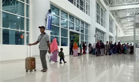 Terminal Baru Beroperasi Bandara Syamsudin Noor Padat BanjarbaruKlik