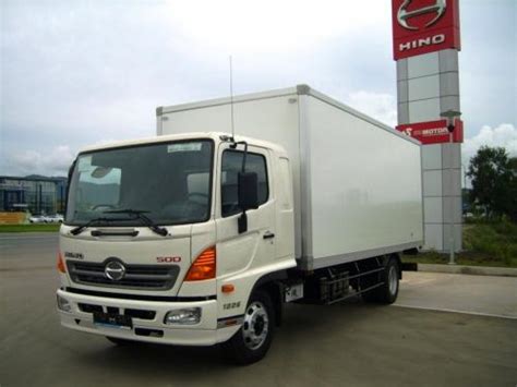 Hino 500: История модели, фотогалерея и список модификаций