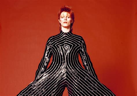 David Bowie's archive to go on display at V&A East | blooloop