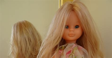 La Biblioteca Silvestre Elegante En Nude