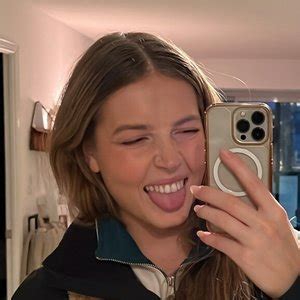 Maya V Henry Aka Mayavhenry Nude Leaks Fapellas