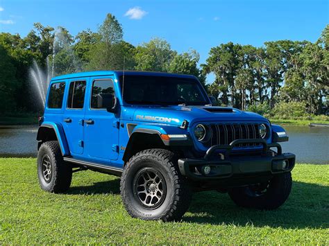 Off roaders are arguing in jeep forums about the best new tires 32
