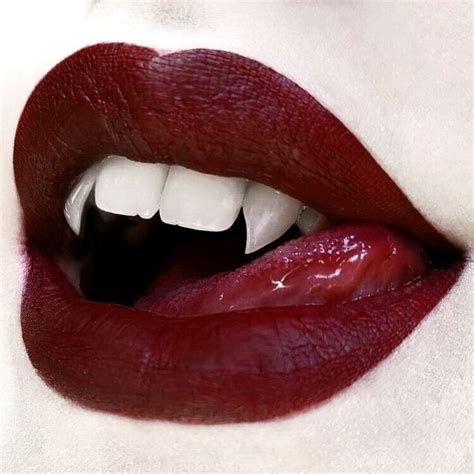 𝔙𝔞𝔪𝔭𝔦𝔯𝔞 on Twitter | Vampire teeth, Vampire, Lip colors