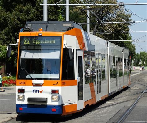 Rnv Mgt D Wagen Am In Heidelberg Bahnbilder De