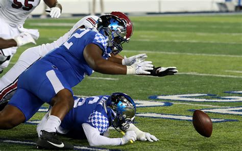 Transfer Portal DL Visits LSU, SEC Experience - Sports Illustrated LSU