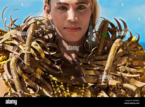 Homme gay jeune Banque de photographies et dimages à haute résolution Alamy