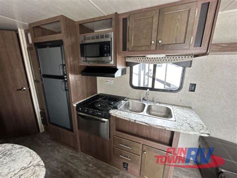 Used 2018 Heartland Trail Runner SLE 25 Travel Trailer At Fun Town RV