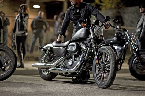 HARLEY-DAVIDSON Iron 883 (2008-2009) Specs, Performance & Photos ...