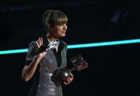 MTV EMA 2022 Düsseldorf Taylor Swift räumt vier Awards ab