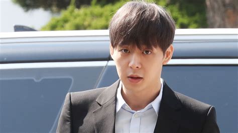 마약 스캔들 박유천 경찰 출석성실히 조사받겠다