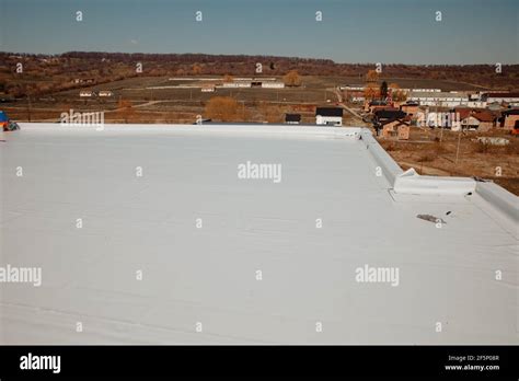 Flat Roof With Hot Air Welded Pvc Membrane Waterproofing For Ballasted System Stock Photo Alamy
