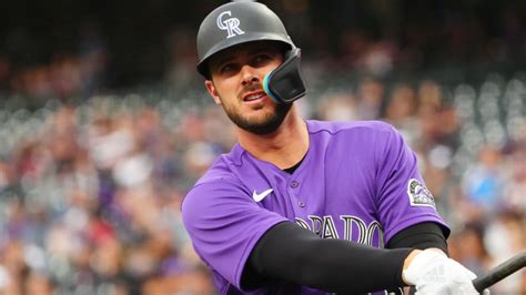 Rockies Kris Bryant Wont Play Again In 2022 Because Of Lingering Foot