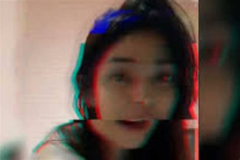 Intip Bcl Kenakan Bikini Di Potret Terbarunya Bikin Netizen Salah Fokus