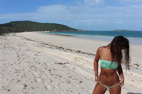 Bikini Model Bubblebutt AI Enhanced GKI 0074 Topaz Sharpen Porn Pic