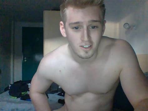 Hot Muscle Guy Private Show 2 ThisVid