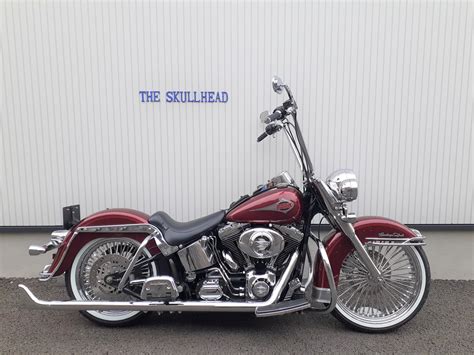 2000FLSTC / ザ・スカルヘッド – ハーレー・カスタム・ワールド [HARLEY CUSTOM WORLD]