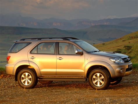 Toyota Fortuner spécifications techniques et économie de carburant