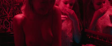 Naked Annabelle Dexter Jones In White Girl