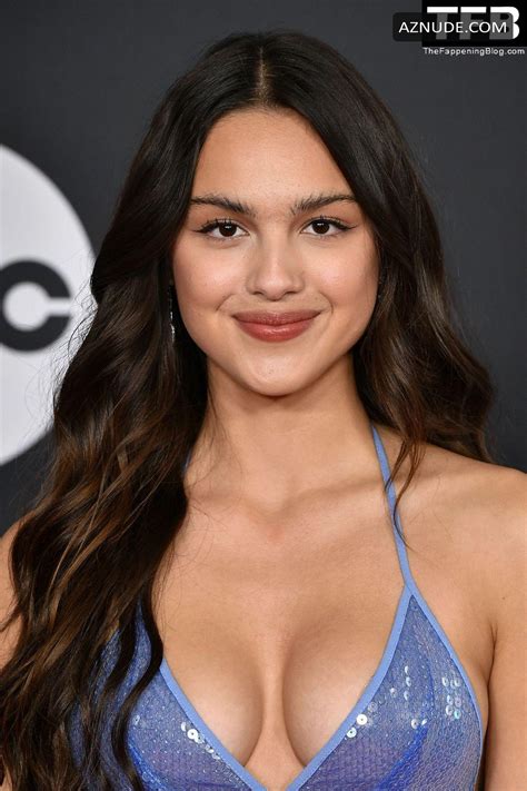 Olivia Rodrigo Sexy Seen Showing Off Her Hot Tits At The American Music Awards In Los Angeles